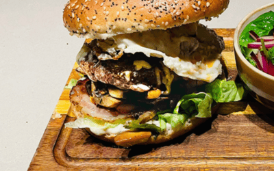 Recept | Burger met gebakken paddenstoelen – gepofte knoflook- citroenmayo